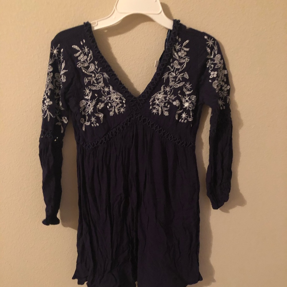 Short long sleeve dress